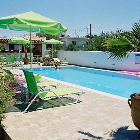 Skala Apartments Agia Marina  Exterior photo