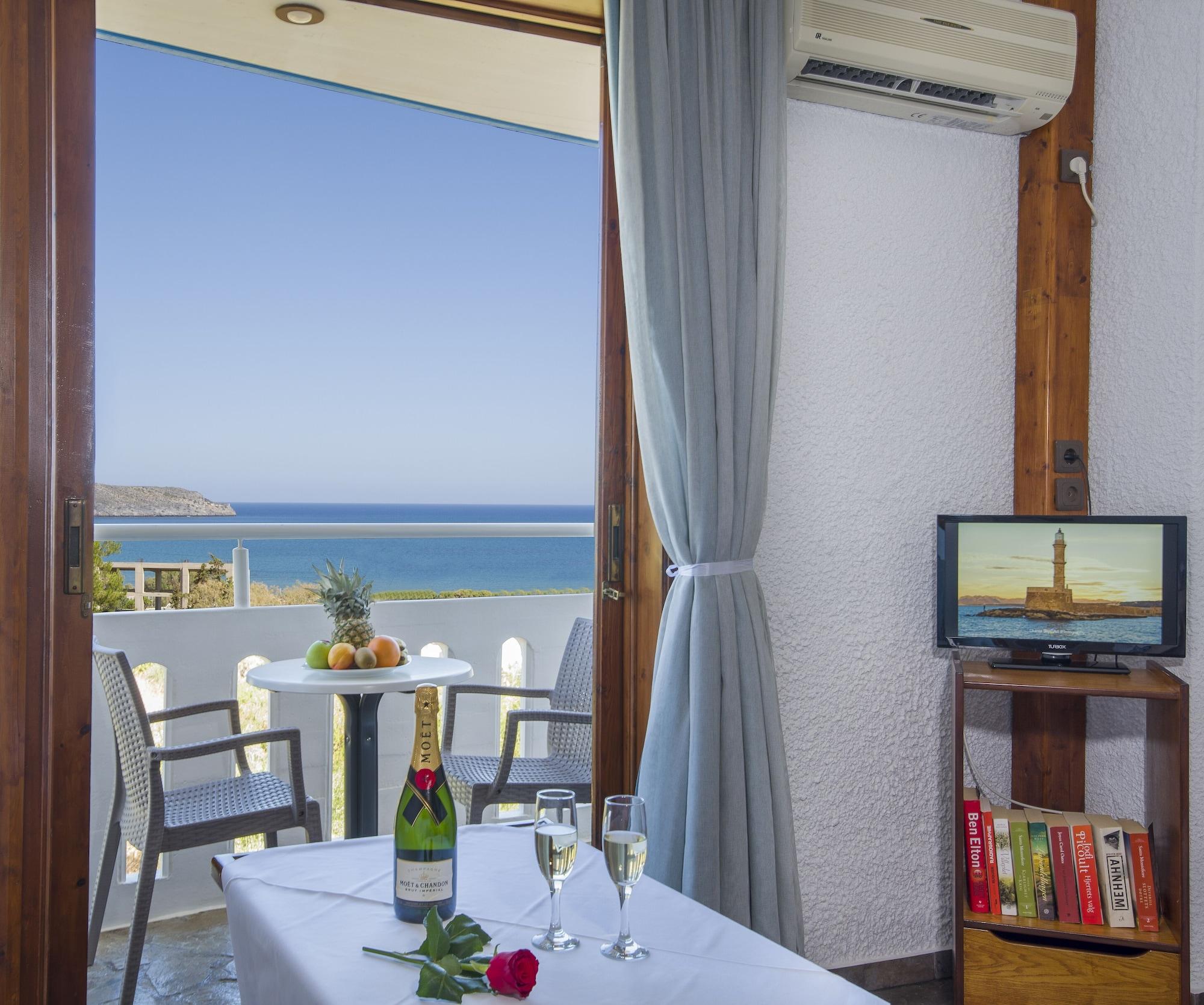 Skala Apartments Agia Marina  Exterior photo