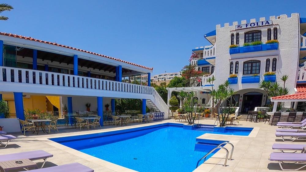 Skala Apartments Agia Marina  Exterior photo